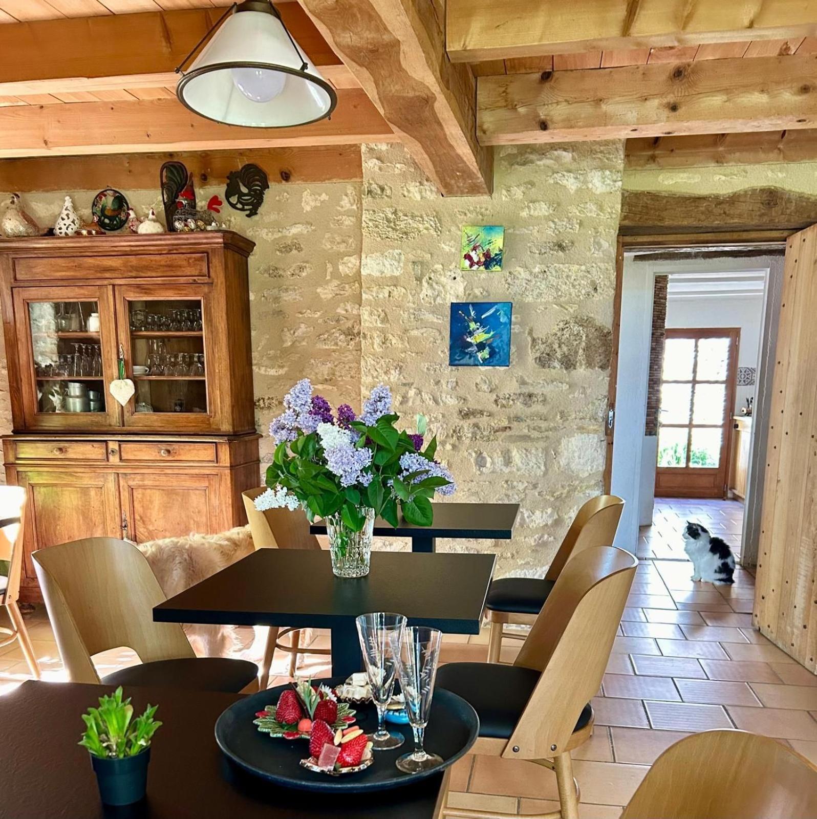 Le Clos Pastel Chambres D'Hotes & Gite Virac ภายนอก รูปภาพ