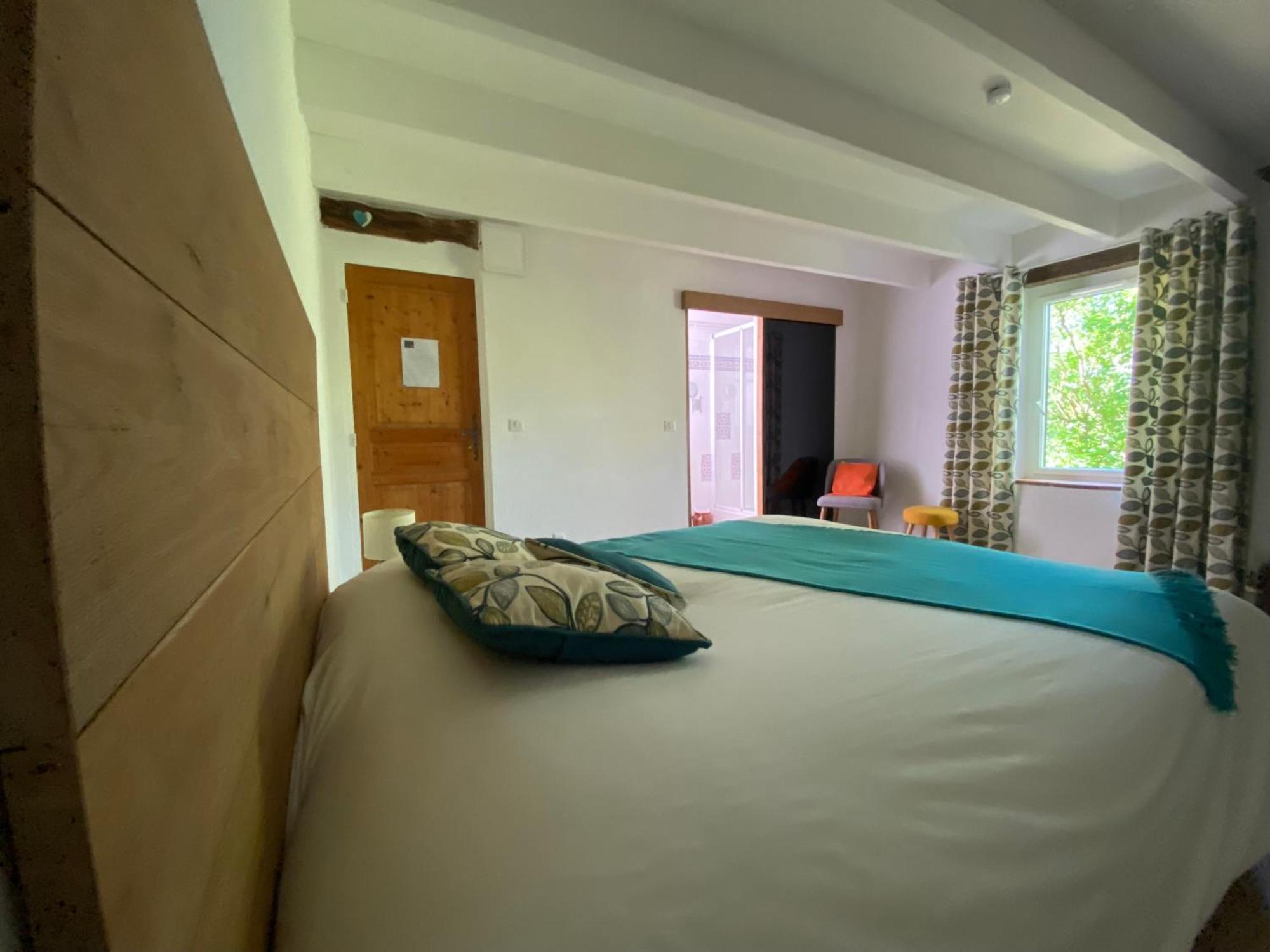 Le Clos Pastel Chambres D'Hotes & Gite Virac ภายนอก รูปภาพ