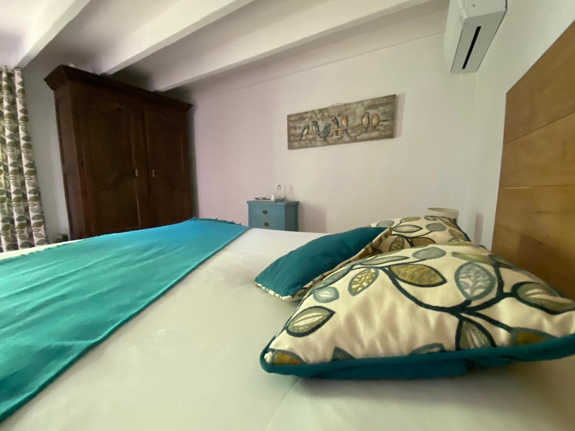 Le Clos Pastel Chambres D'Hotes & Gite Virac ภายนอก รูปภาพ