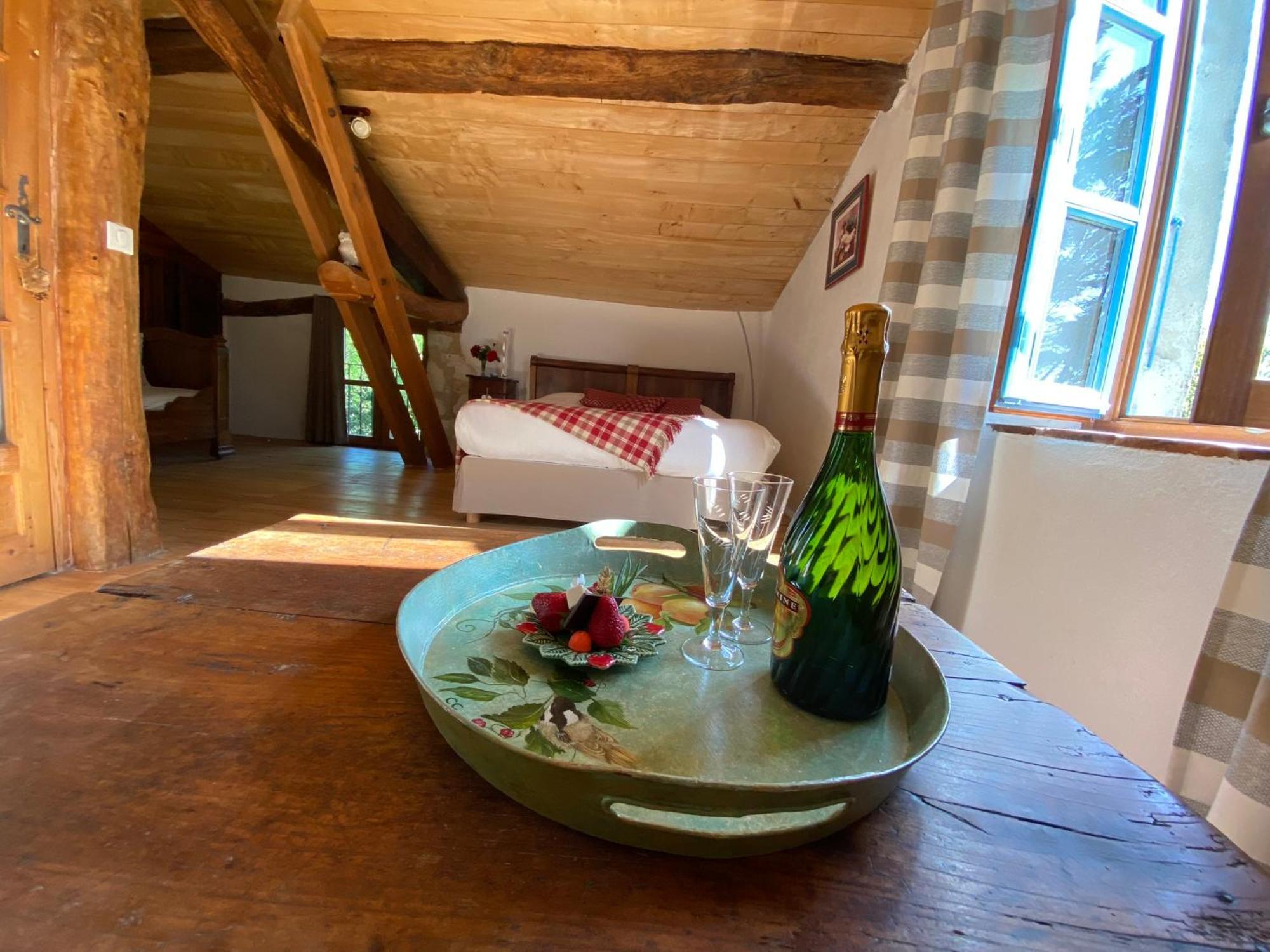 Le Clos Pastel Chambres D'Hotes & Gite Virac ภายนอก รูปภาพ